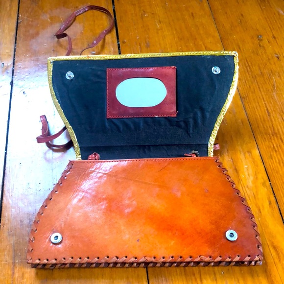 Capri 100% Genuine Leather Handmade Clutch - Picture 4 of 9